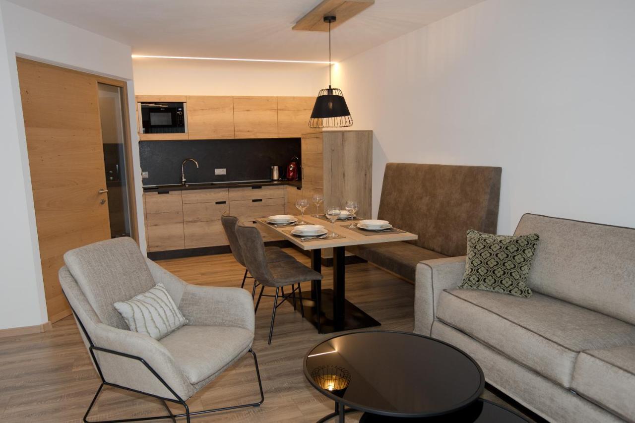 Hotel Goldener Adler Curon Venosta Luaran gambar