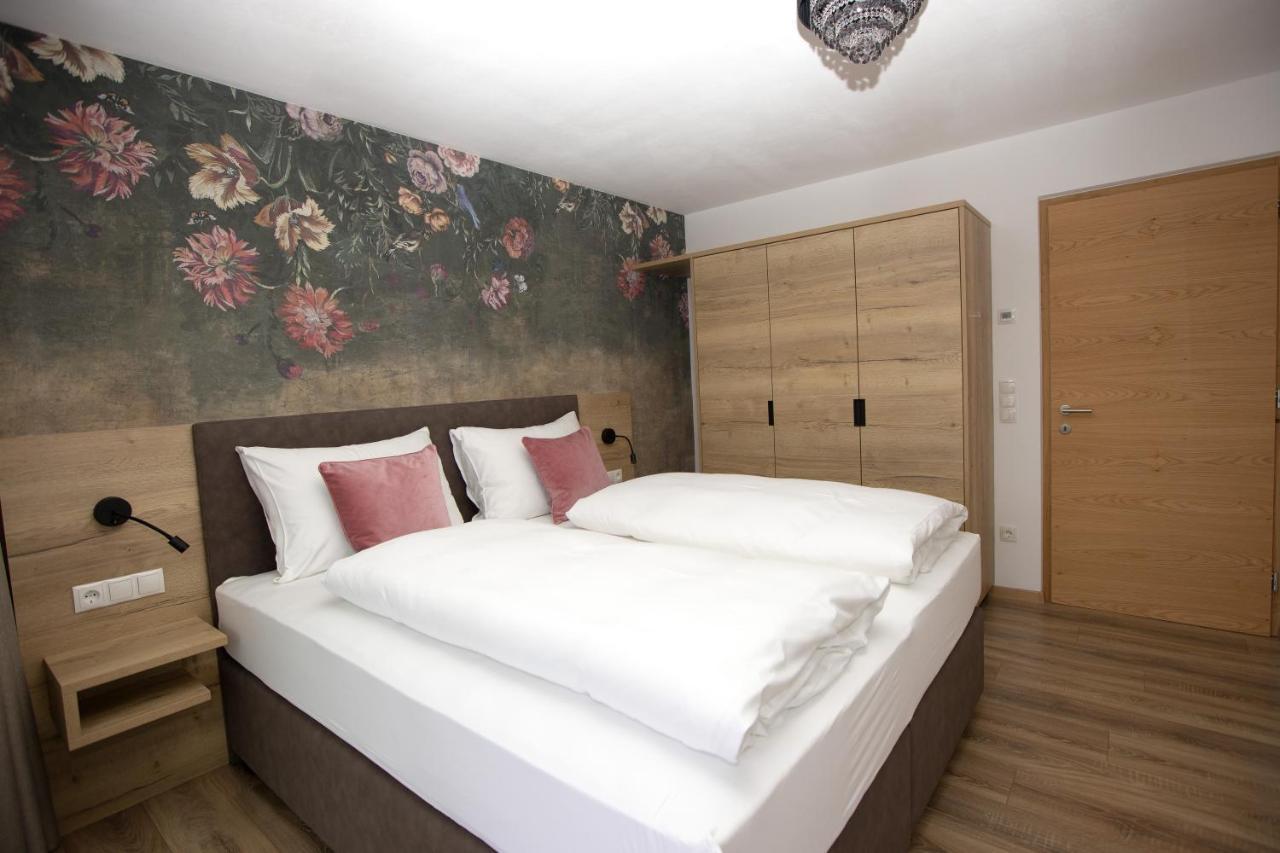 Hotel Goldener Adler Curon Venosta Luaran gambar
